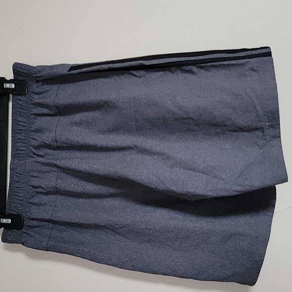 Adidas athletic shorts - Picture 2 of 5